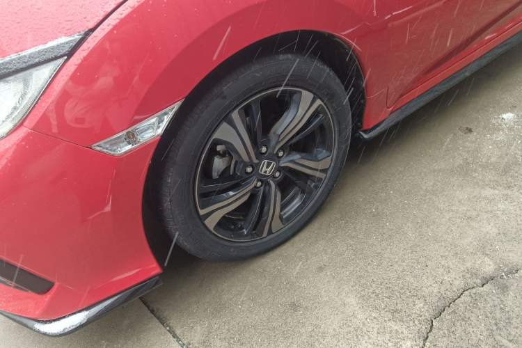 Used Honda Civic 2021 HATCHBACK 220TURBO CVT Trendy Cool Edition
