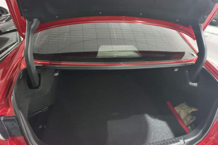 Used Mazda Atenza 2018 2.5L Blue Sky Sport Edition China VI compliant
