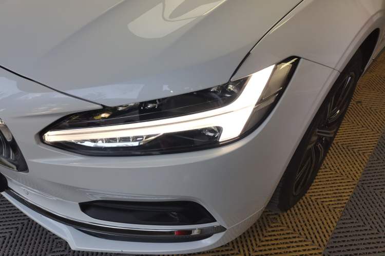 Used Volvo S90 2021 B5 Zhiyi Luxury Edition
