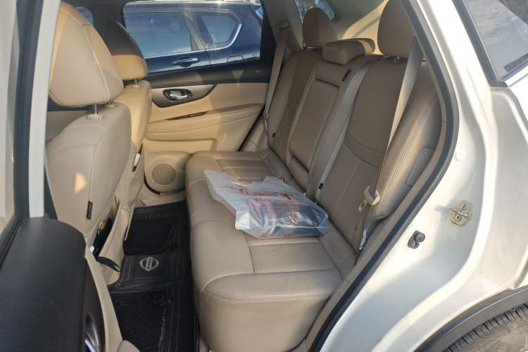 Used Nissan X-Trail 2014 2.0L CVT Comfort Edition 2WD
