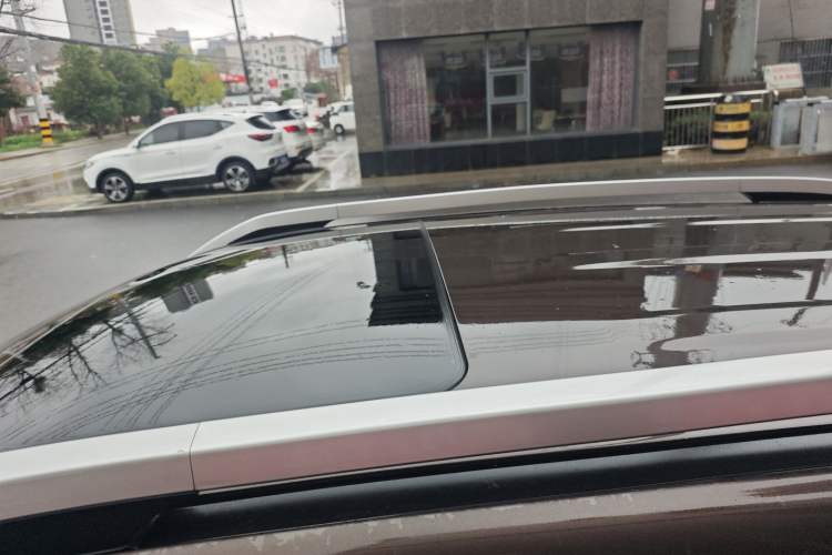 Used Dongfeng Aeolus AX7 2016 2.0L Automatic Zhiyi Trim
