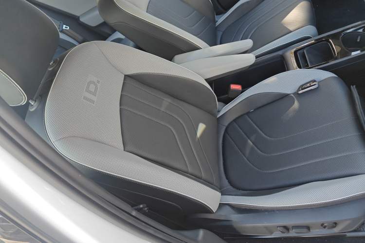 Used Volkswagen ID.3 2025 Smart Edition Ultra-Intelligent Oxygen Version
