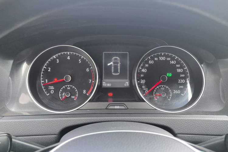 Used Volkswagen Golf 2017 230TSI Automatic Comfort Edition – Celebrating Milestone of One Million Units
