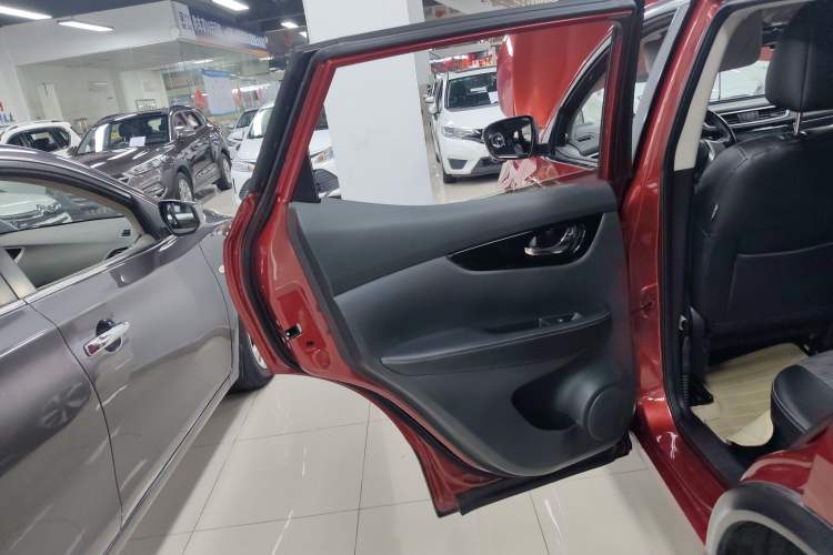 Used Nissan Qashqai 2016 2.0L CVT Luxury Edition