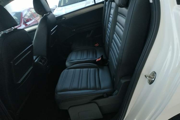 Used Volkswagen Touran 2018 Volkswagen Touran L 280TSI DSG Comfort Edition 7 Seats China V Emission Standard
