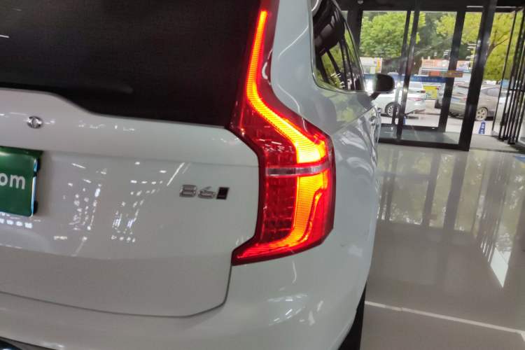 Used Volvo XC90 2021 B6 Zhiyi Luxury Edition 7-Seater
