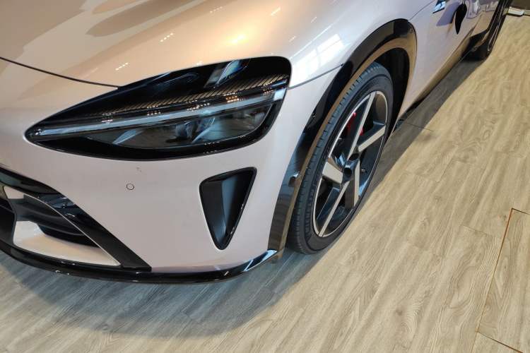 Used  YU7 2025 Ultra-Long Range High-Performance All-Wheel-Drive Max Edition
