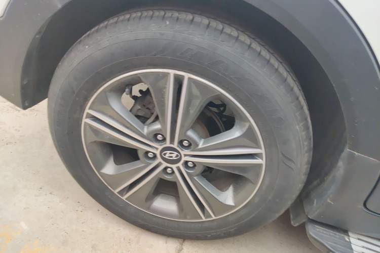 Used Hyundai ix25 2015 1.6L Automatic Two-Wheel Drive Smart GLS Trim
