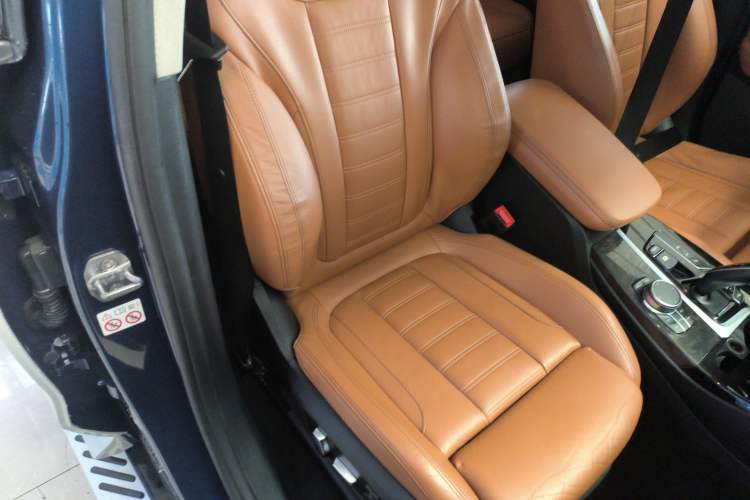 Used BMW X3 2020 xDrive30i Luxury Model with M Sport Package
