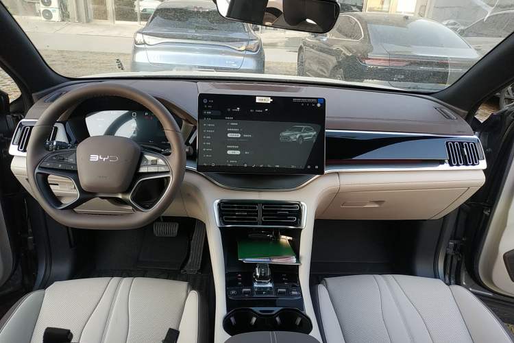 Used BYD Song PLUS New Energy 2025 DM-i Intelligent Driving 160KM Flagship Model
