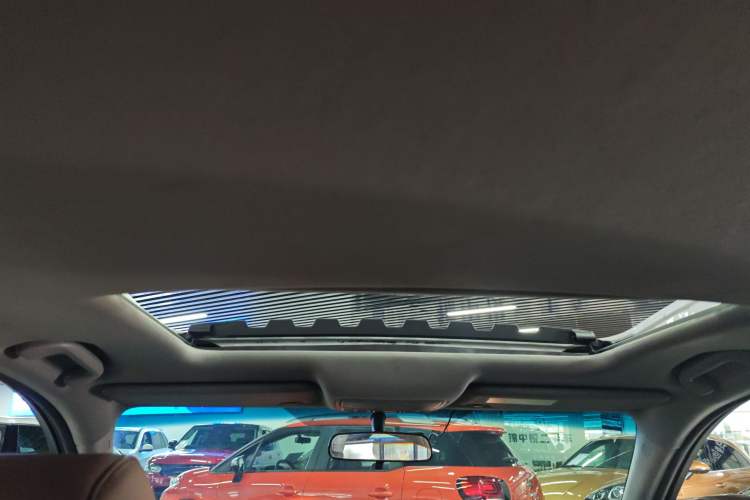 Used Acura CDX 2019 1.5T Two-Wheel Drive Deluxe Edition