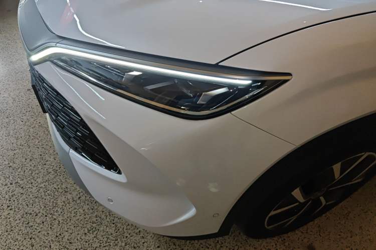 Used BYD Song L DM-i 2025 Intelligent Driving Version 160 km Beyond-Range Type
