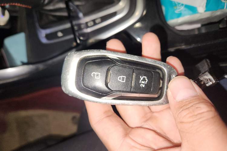 Used Ford Edge 2016 EcoBoost 245 Four-Wheel Drive Titanium 7-Seater