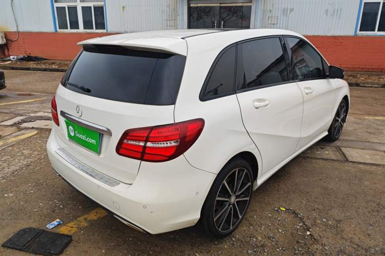 Used Mercedes-Benz B-Class 2015 B 200 Luxury Model