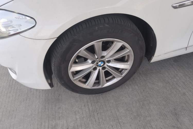 Used BMW 5 Series 2013 525Li Luxury Model