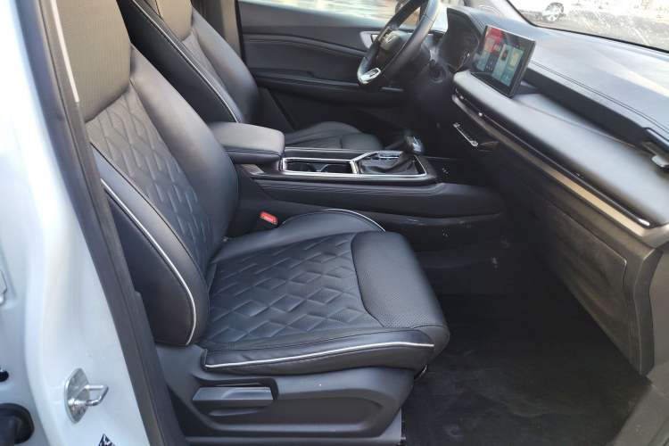 Used Wuling Jiachen 2022 1.5T CVT Deluxe Flagship Edition
