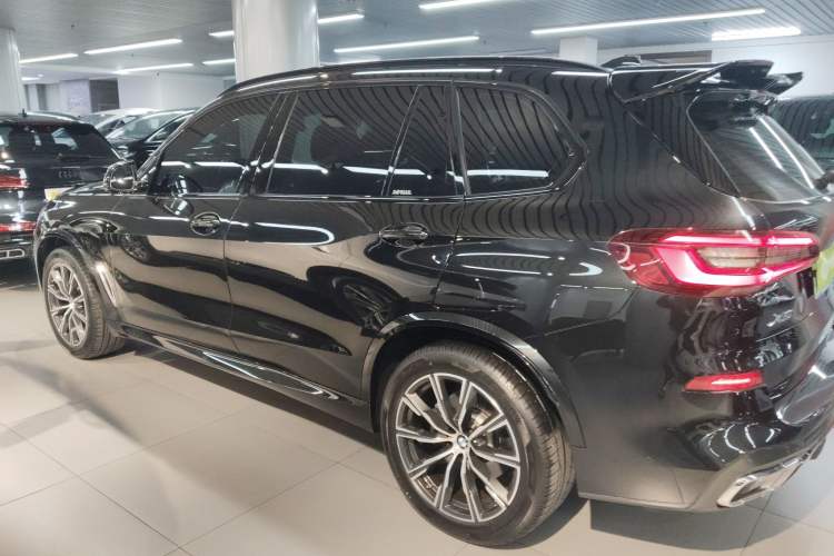 Used BMW X5 2022 Restyled xDrive 30Li Luxury Version M Sport Package