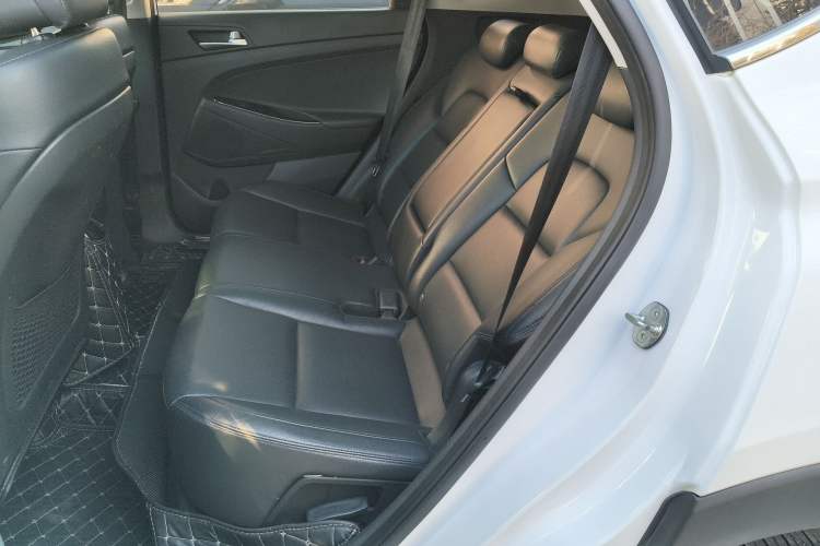 Used Hyundai Tucson 2015 1.6T Dual-Clutch Two-Wheel-Drive Smart Model
