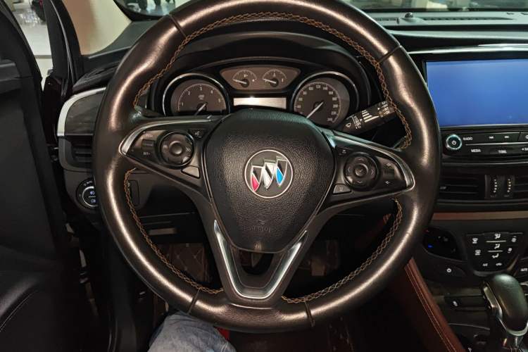 Used Buick Envision 2016 20T Two-Wheel-Drive Elite Model
