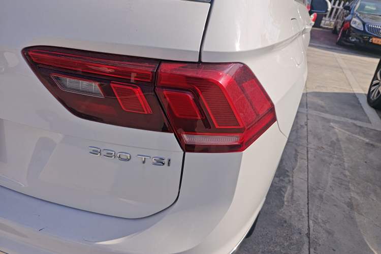 Used Volkswagen Tiguan L 2021 330TSI Automatic Two-Wheel Drive Smart Edition
