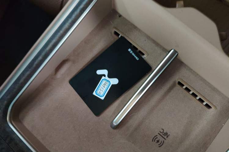 Used ONVO Luxeed L90 2025 Model—Max Six-Seater Version