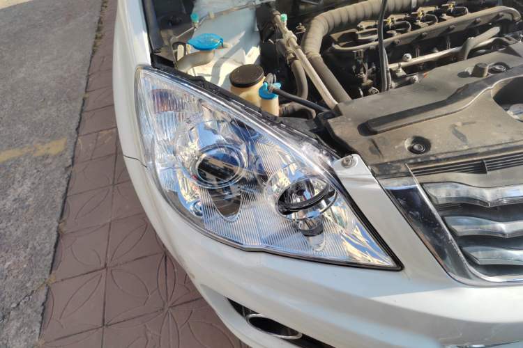 Used Haval H6 2015 Upgraded Model 1.5T Manual Two-Wheel Drive Elite Version
