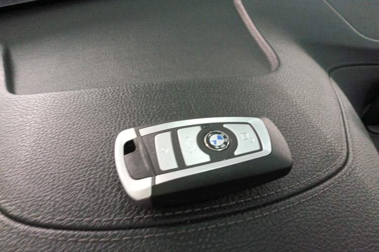 Used BMW 3 Series 2018 320Li Fashion Model
