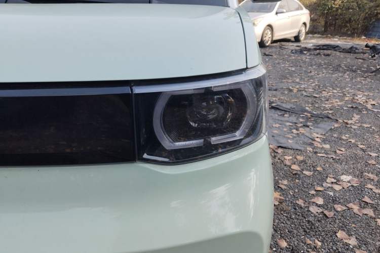 Used Wuling Hongguang MINIEV 2021 Macaron Fashion Model Lithium Iron Phosphate