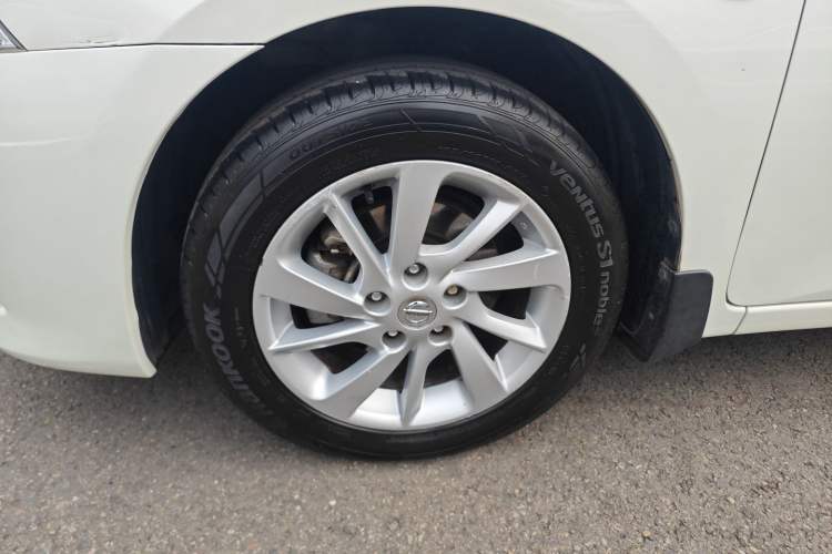 Used Nissan Sylphy 2014 1.6XV CVT Deluxe Edition