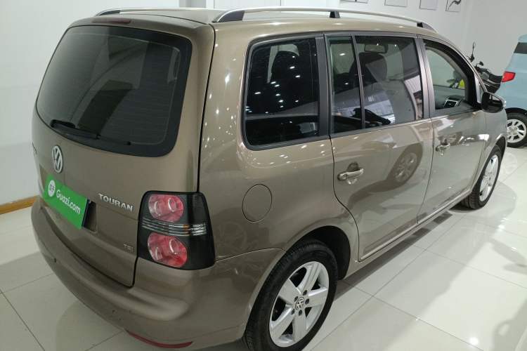 Used Volkswagen Touran 2015 1.4T DSG Comfort Edition 5 Seats
