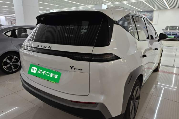 Used AION Y 2023 Younger