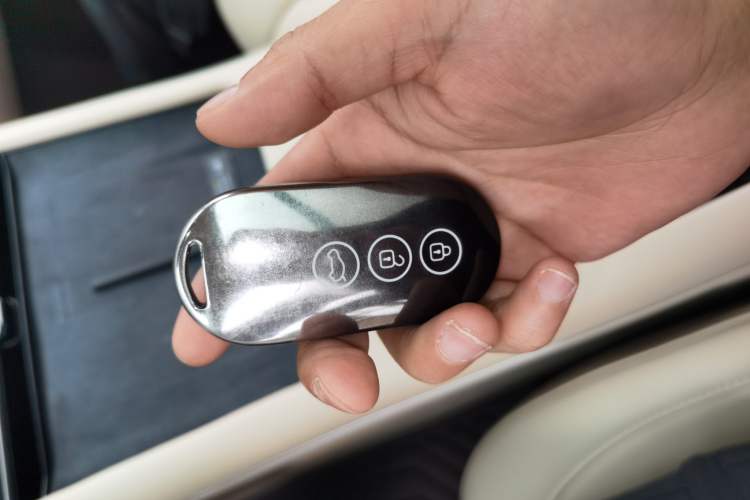 Used Hima AITO M7 2024 1.5T Rear-Drive Plus Version 6 Seats
