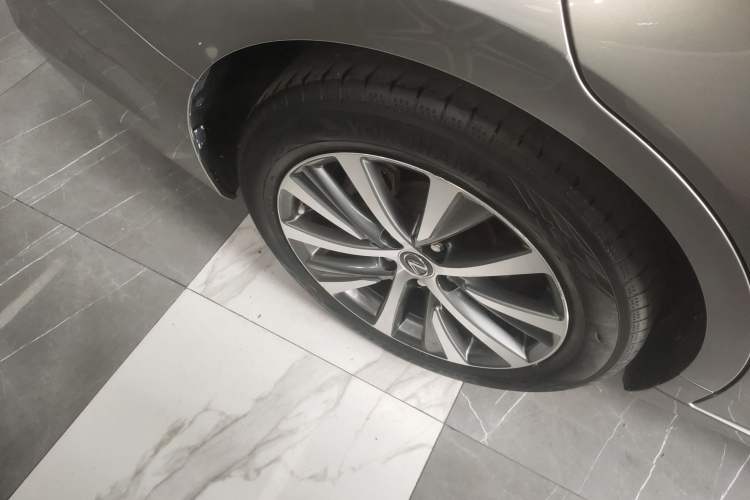 Used Lexus ES 2020 200 Excellence Edition
