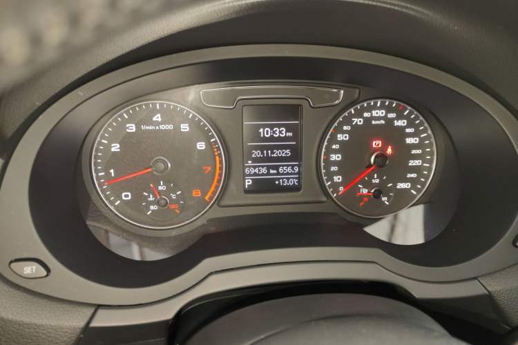 Used Audi Q3 2017 35 TFSI Fashion Model
