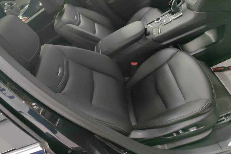 Used Cadillac XT5 2021 2.0T Two-Wheel Drive Luxury Version