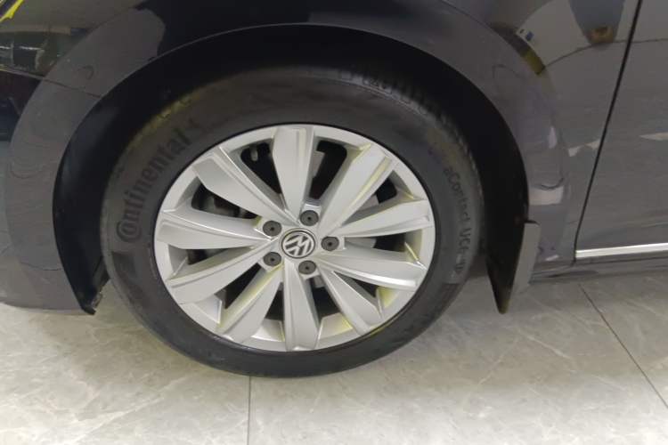 Used Volkswagen Passat 2019 330TSI Elite Edition China VI
