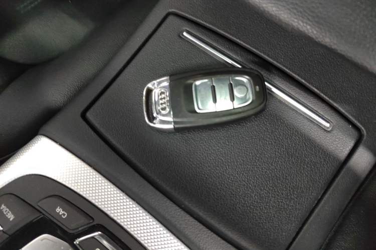 Used Audi A6L 2014 30 FSI Technology Model
