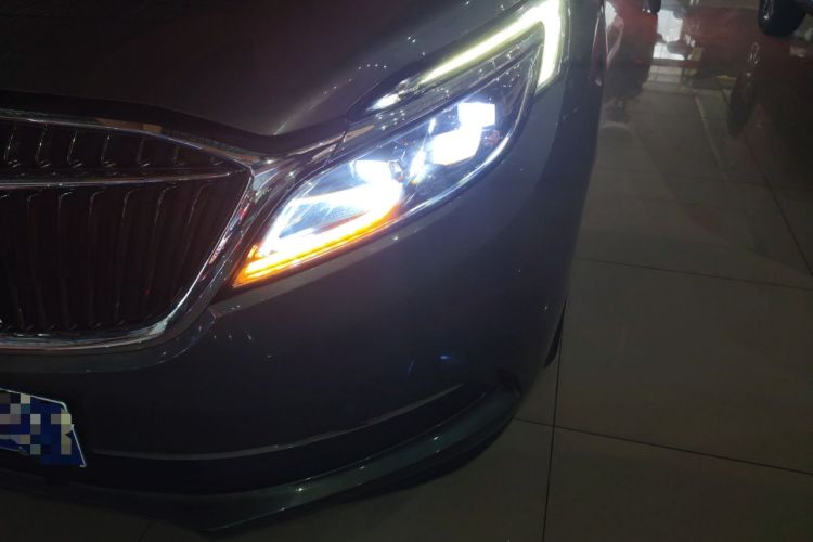 Used Buick GL8 2018 ES 28T Premium Model China VI Standard
