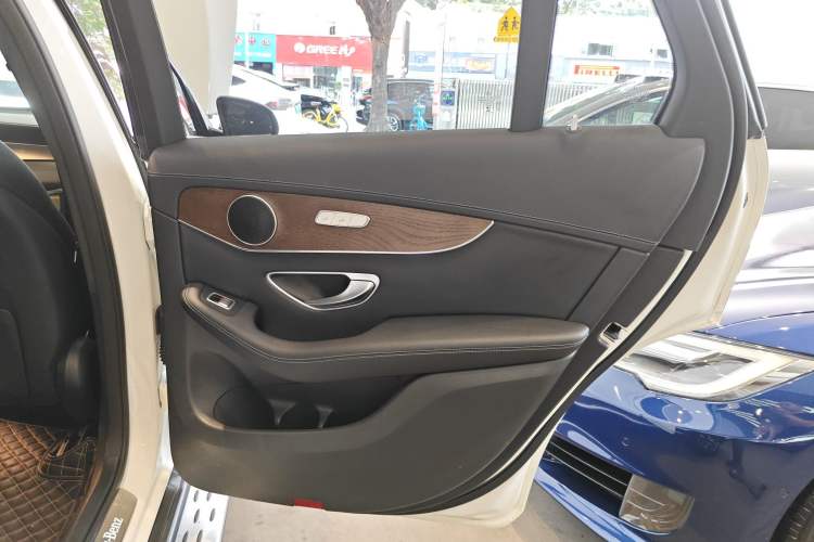 Used Mercedes-Benz GLC 2022 GLC 260 L 4MATIC Luxury Model
