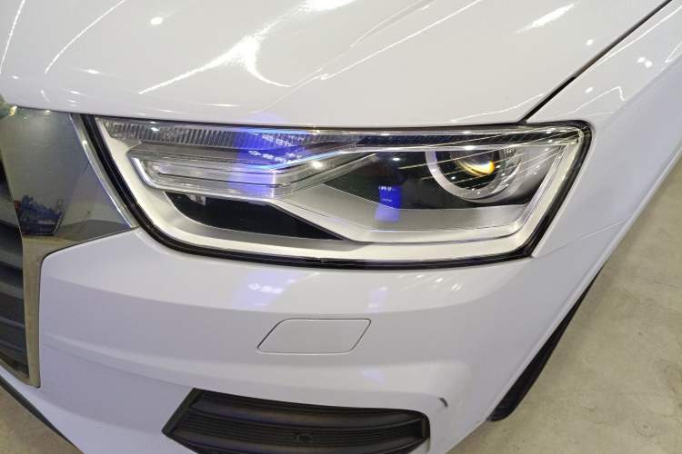 Used Audi Q3 2017 30 TFSI Fashion Model
