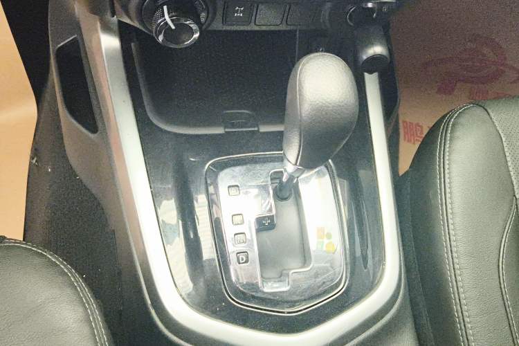 Used Nissan Terra 2018 2.5L Automatic 4x4 Luxury Edition