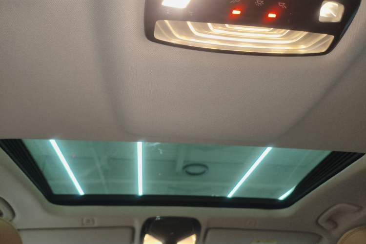 Used BMW 5 Series 2018 528Li Launch Special Edition
