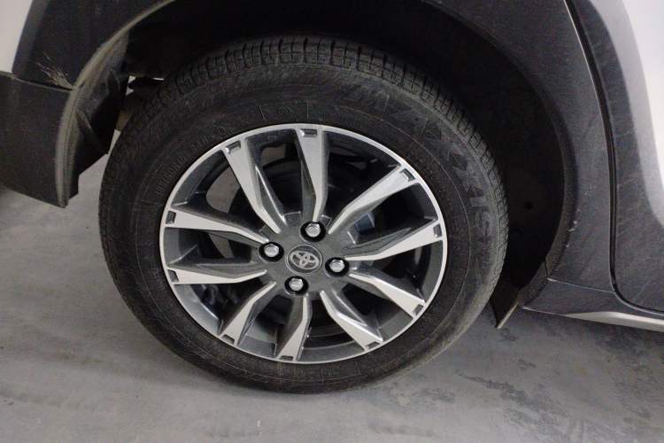 Used Toyota YARiS L Zhi Xuan 2022 X-Trail 1.5L CVT Luxury PLUS Edition