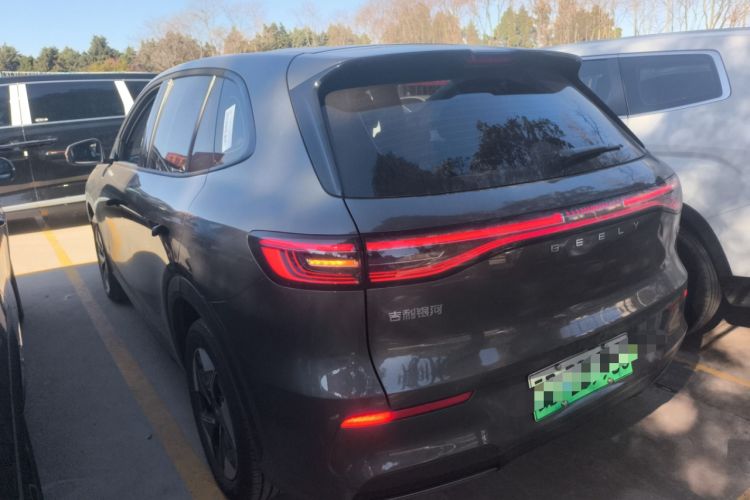 Used  E5 2024 440km Launch Edition