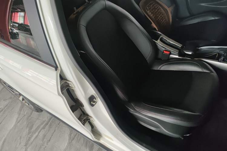 Used Citroen C3-XR 2015 1.6L Automatic Pioneer Model
