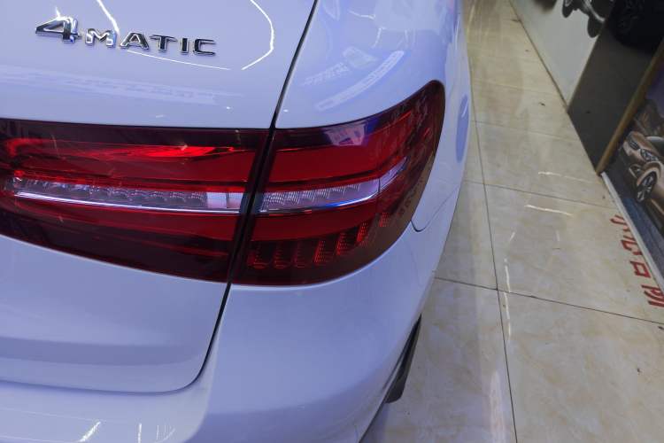 Used Mercedes-Benz GLC 2017 GLC 260 4MATIC Dynamic Edition
