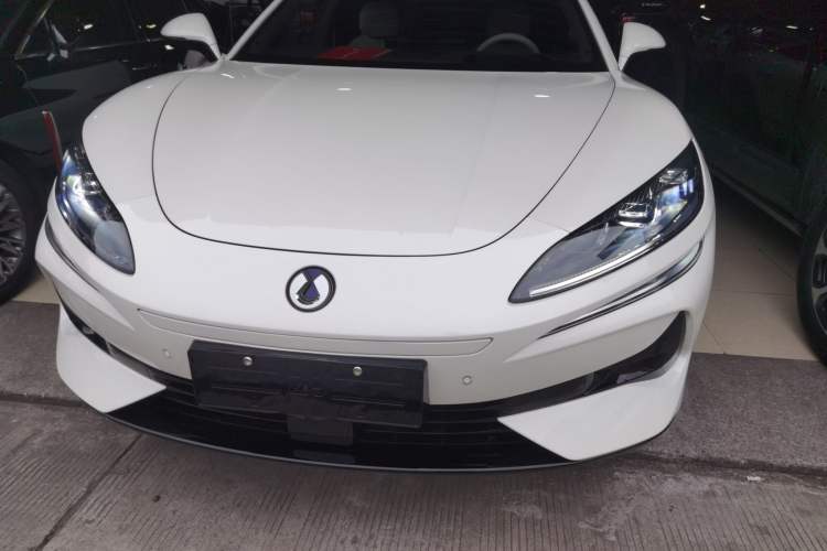 Used Denza Z9GT 2024 1100 Four-Wheel Drive Max Edition
