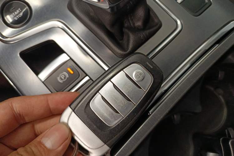 Used Hongqi H5 2020 1.8T Automatic ZhiLian QiYun Edition
