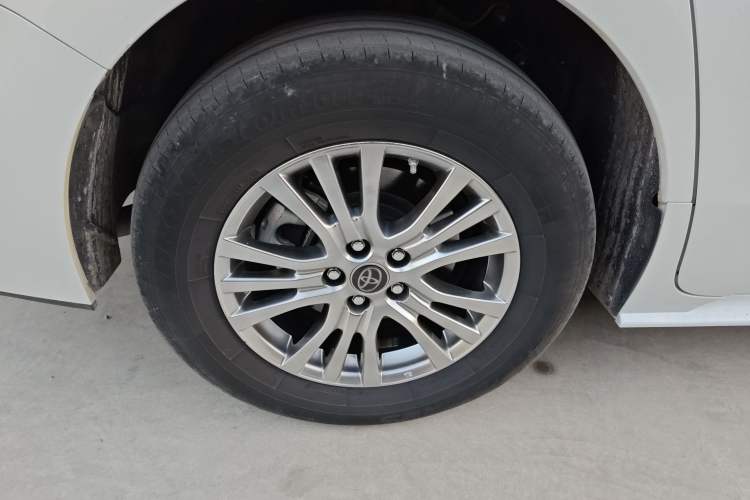 Used Toyota Sienna 2021 2.5L Hybrid Comfort Edition