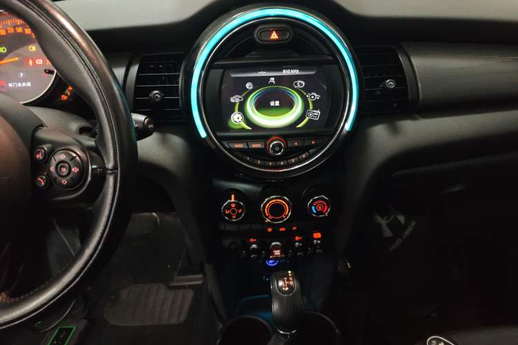 Used  MINI 2016 1.5T COOPER Five-Door Edition
